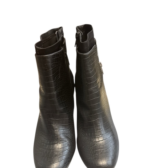 Ashley Stewart Shoes - Ashley Stewart Double zipper Black Ankle Boots size 9W